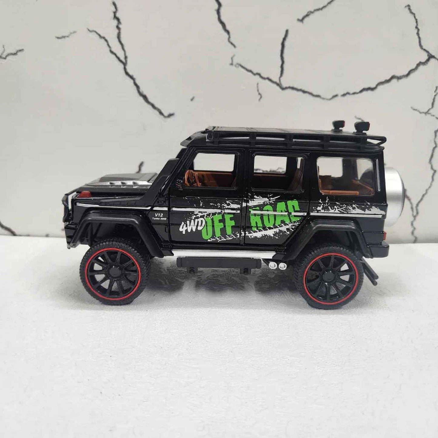 1:22 Alloy Model Car Mercees Bez Gls 600 Maybach Die Cast Model Mini Car Pull Back Model Toy Car with Sound and Light