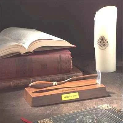Levitating Nimbus Broom Pen